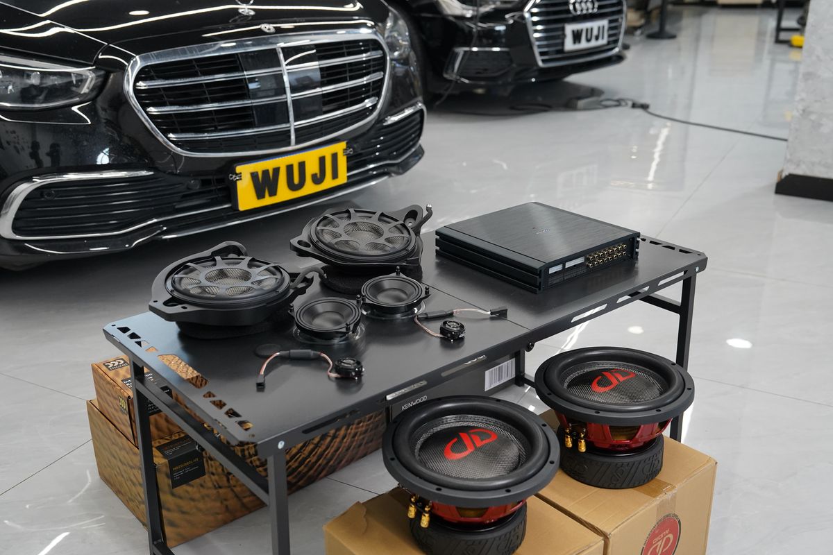 奔驰S400音响改装升级器材展示-Morel喇叭DD低音-义乌